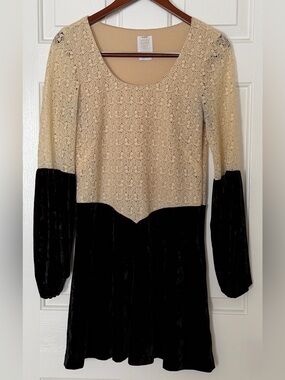 Anna Sui Lace Velvet Dress Size 4 Cream & Black Gothic Fairycore